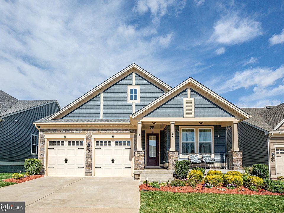 1st image of 950 Coriander Ln