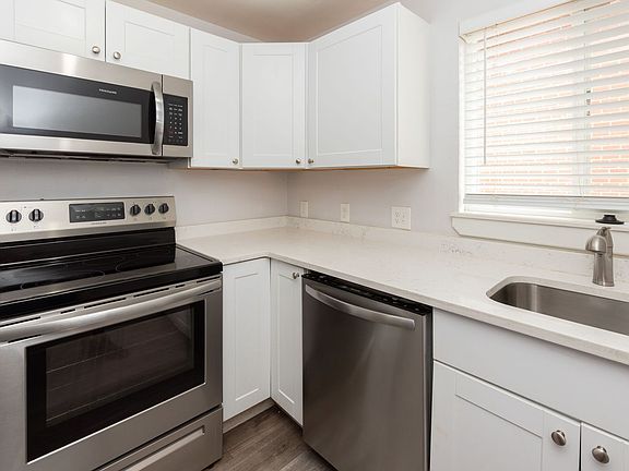 3rd image of 5542-5554 S Grant St #5542