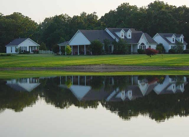 1st image of 5725 Armour Dr