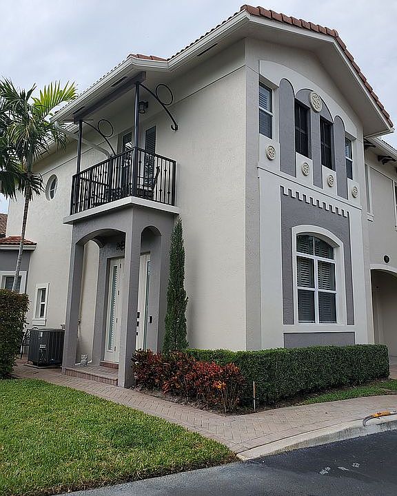 1st image of 1870 Highland Groves Dr