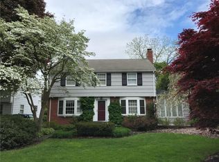 540 Antlers Dr, Rochester, NY 14618