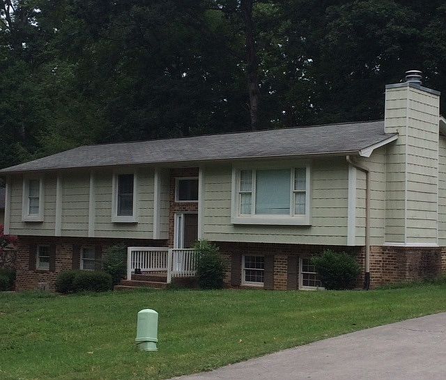 1st image of 635 Forest Ln NE