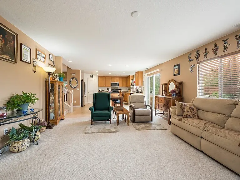 1114 Conception Dr — Photo 13