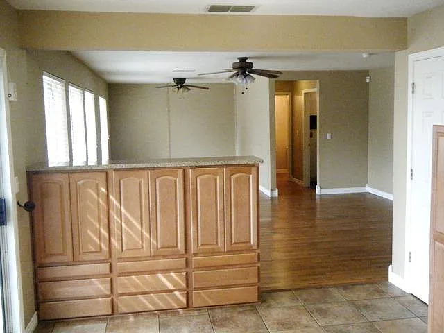 2145 Moore Dr — Photo 14
