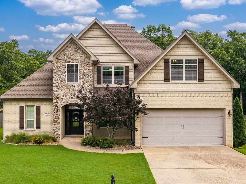 1st image of 22 Tournay Cir