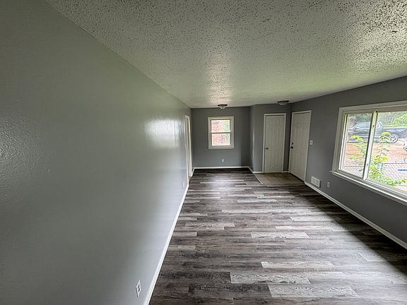 4550 Douglas - 3_06262025