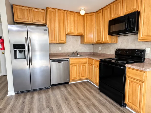 207 N 7th St, Newark, NJ