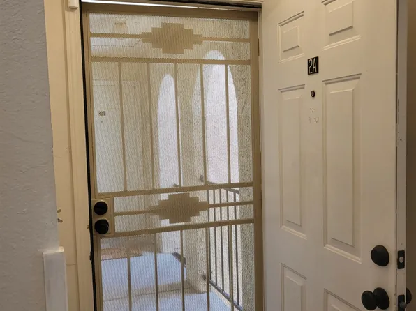 827 Country Club Dr SE APT 2A, Rio Rancho, NM 87124