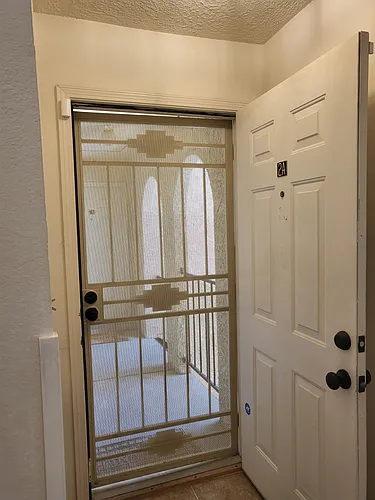 827 Country Club Dr SE #2A Photo 1