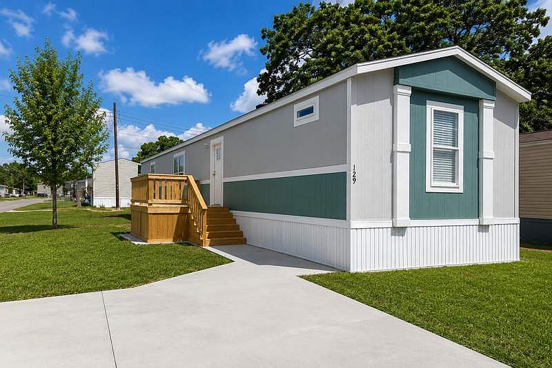 1st image of 129 Ridge Way