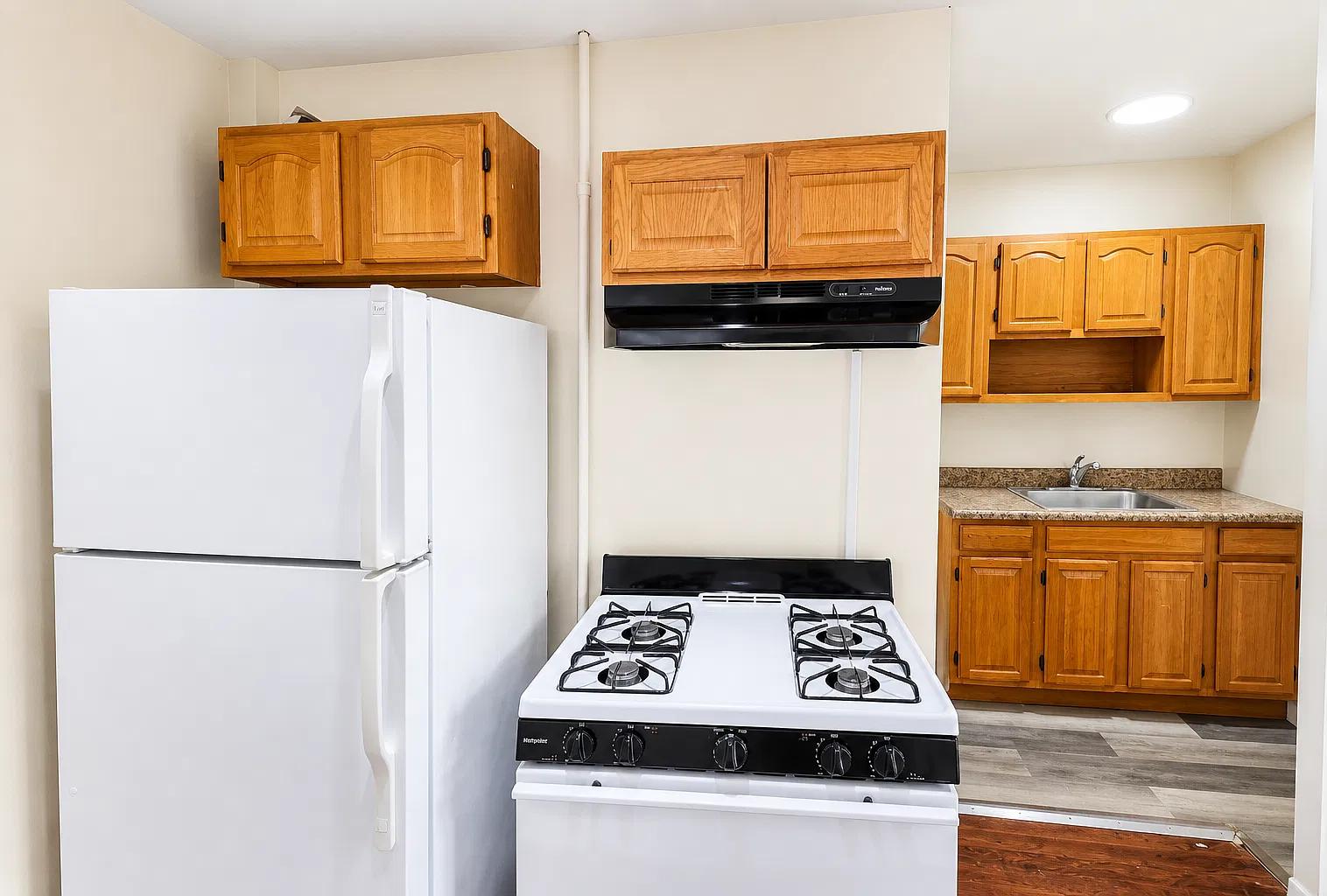 2 bed, $2,000 — Photo 2