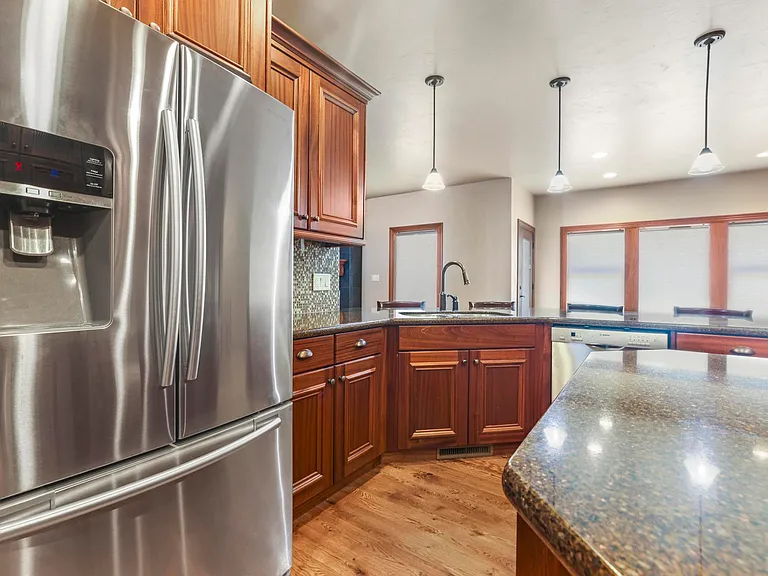 670 Sun Terrace Dr — Photo 42