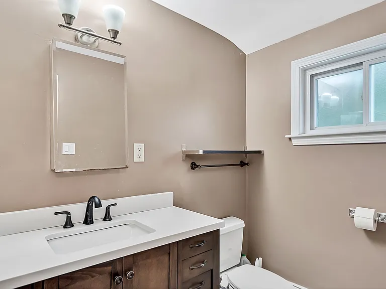 31 Park Cir — Photo 18