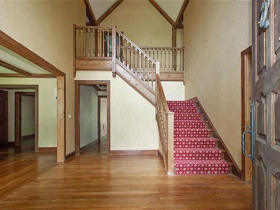 4th image of 5 Hopes Farm Ln