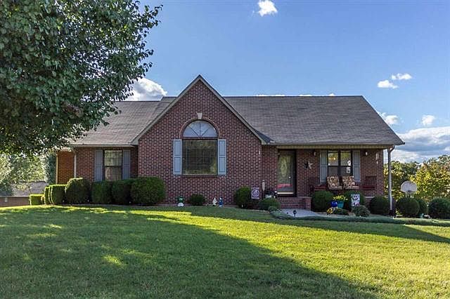1st image of 2721 Wisteria Dr