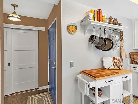 5th image of 540 Hawthorn St APT 2A