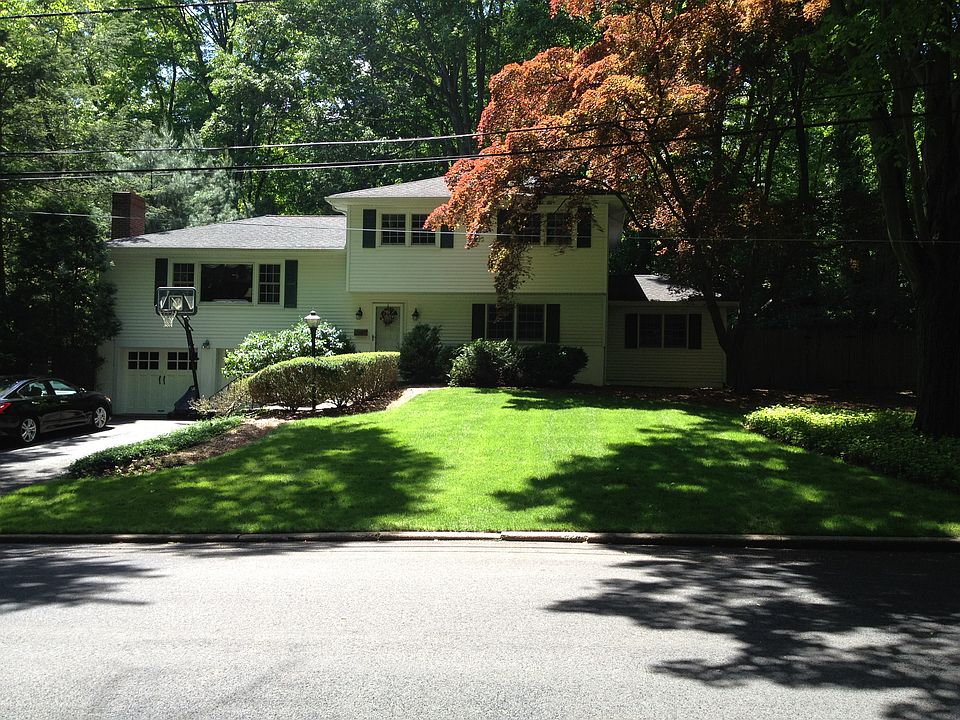 1st image of 79 Holdrum St