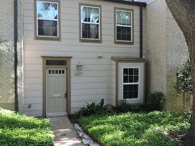 6627 Valleyside Rd — Photo 2