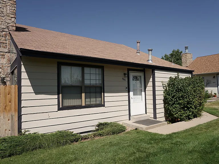 996 S Zeno Way — Photo 1