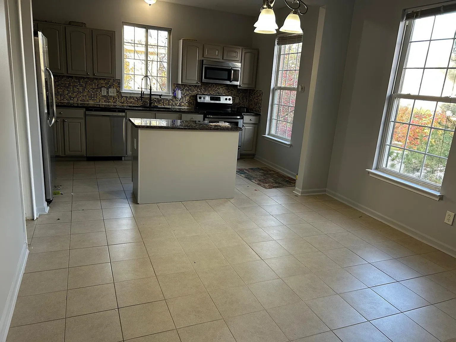 2 bed, 1683 sqft, $2,075 — Photo 1