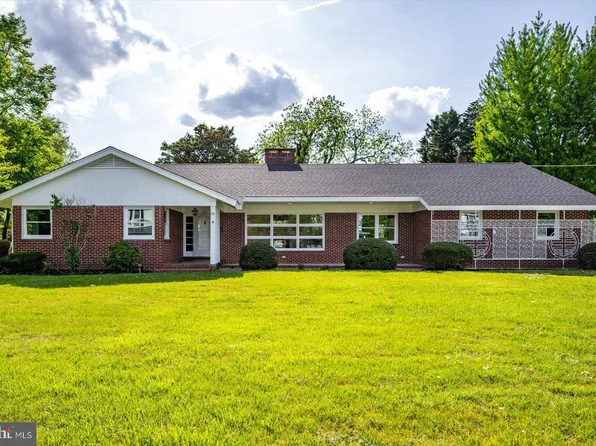 210 N Main St, Berlin, MD 21811