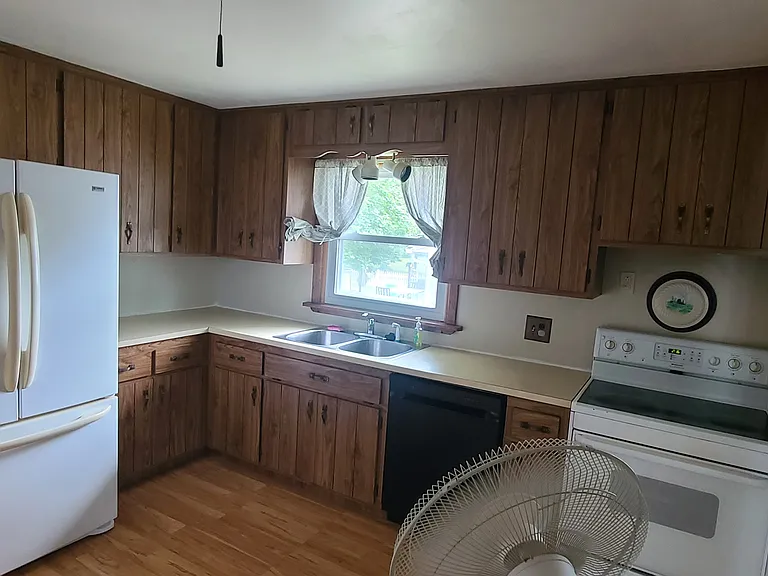 297 Maylawn Ave — Photo 9