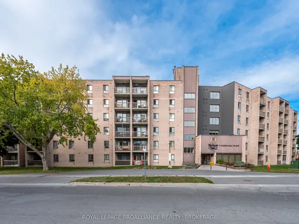17 Eldon Hall Pl #510, Kingston, ON K7M 7H5