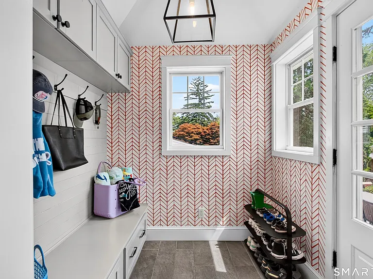 42 Treadwell Ave — Photo 14