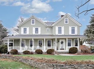 215 Hill St, Midland Park Boro, NJ 07432