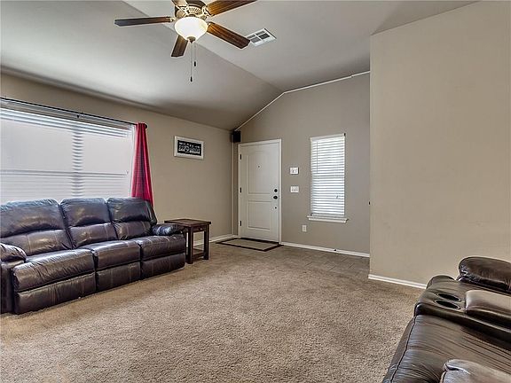 3rd image of 1405 NW 129th Ter