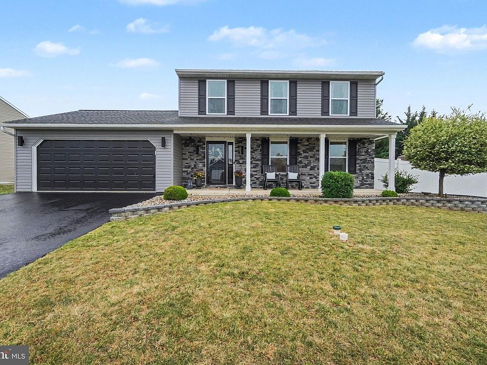 1st image of 223 Edgemont Ln