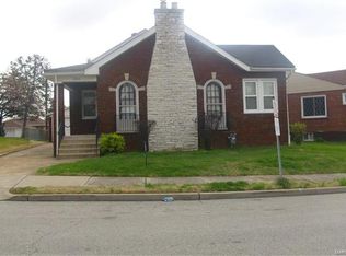 5934 Drury Ln, Saint Louis, MO