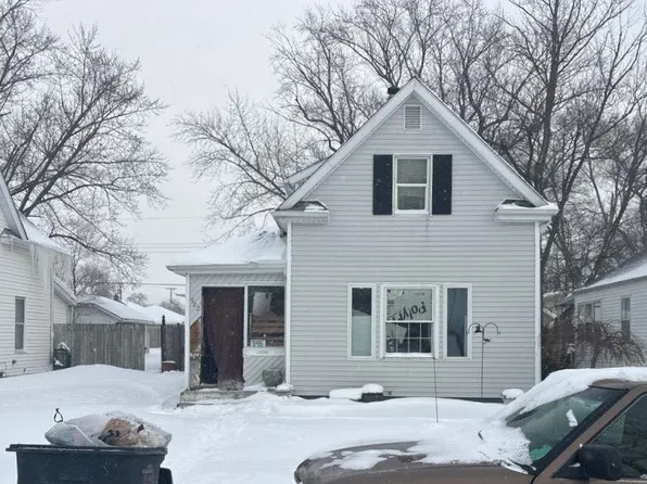 922 S 31st St, South Bend, IN 46615