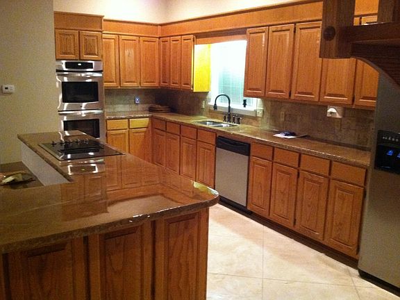 KitchenGorgeouls kitchen with loads of storage