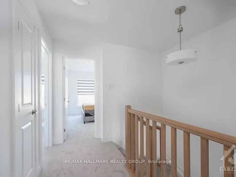 47 Moosonee Cres — Photo 17