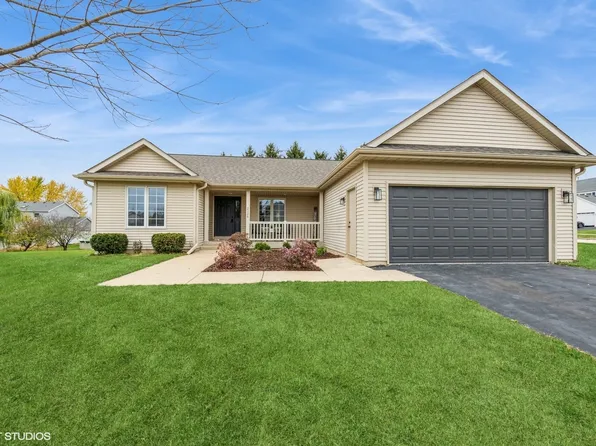 2126 Wycliffe St, Belvidere, IL 61008