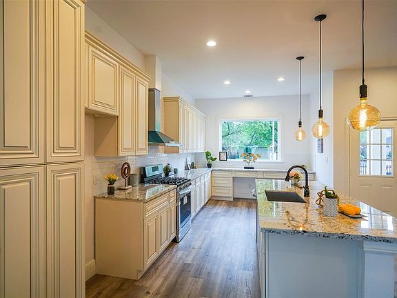 2nd image of 4626 Cashel Glen Dr