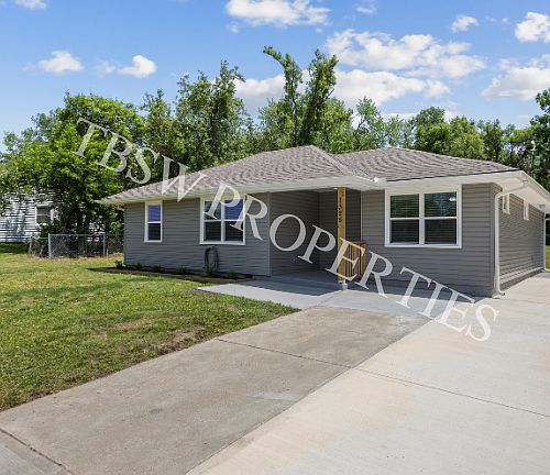 2nd image of 1325 N 94th St
