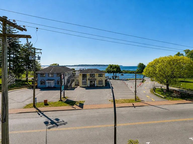 15777 Marine Dr #311 — Photo 2
