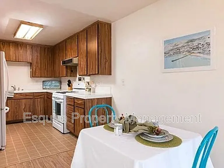 6727 Wordsworth Way — Photo 9