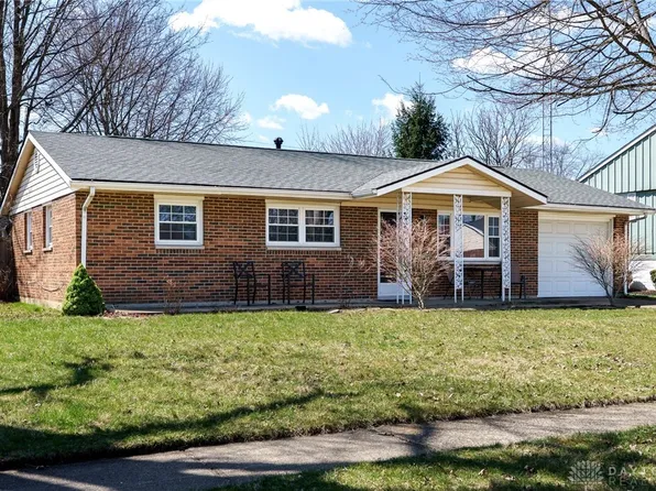 302 Flora Ave, New Carlisle, OH 45344