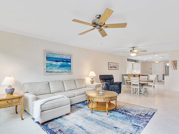3rd image of 940 Turtle Cove Ln APT 114