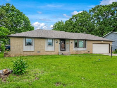 2711 E Stanford Street, Springfield, MO, 65804