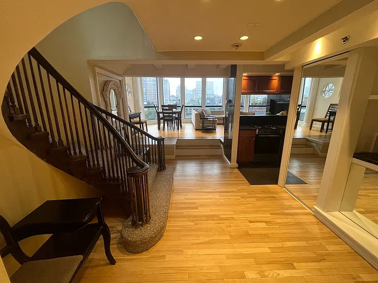 115 Beacon St — Photo 4