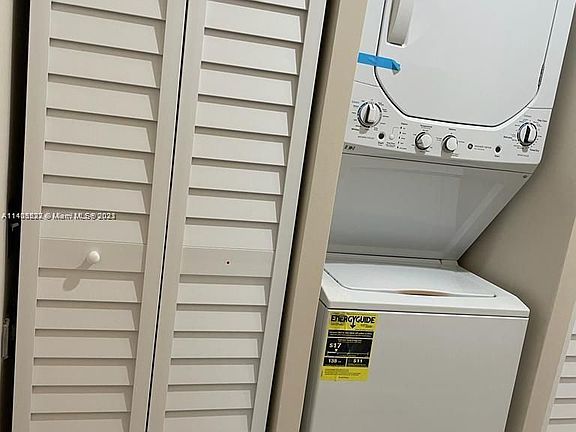 2nd image of 639 Tamiami Blvd #639
