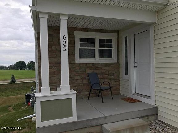 2nd image of 632 Norway Ln #5