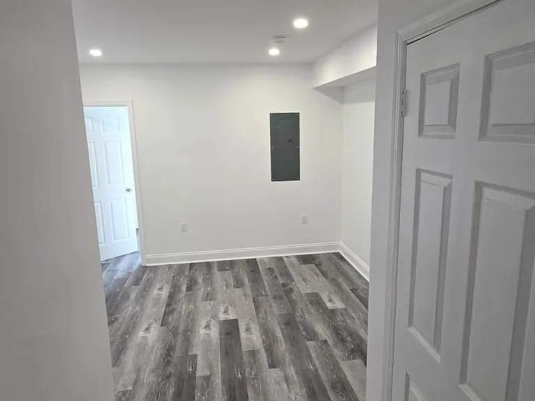 408 Chaplin St SE #3 — Photo 15