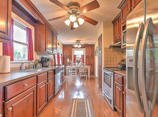 251 Cherry Ln, Bristol, VA 24201