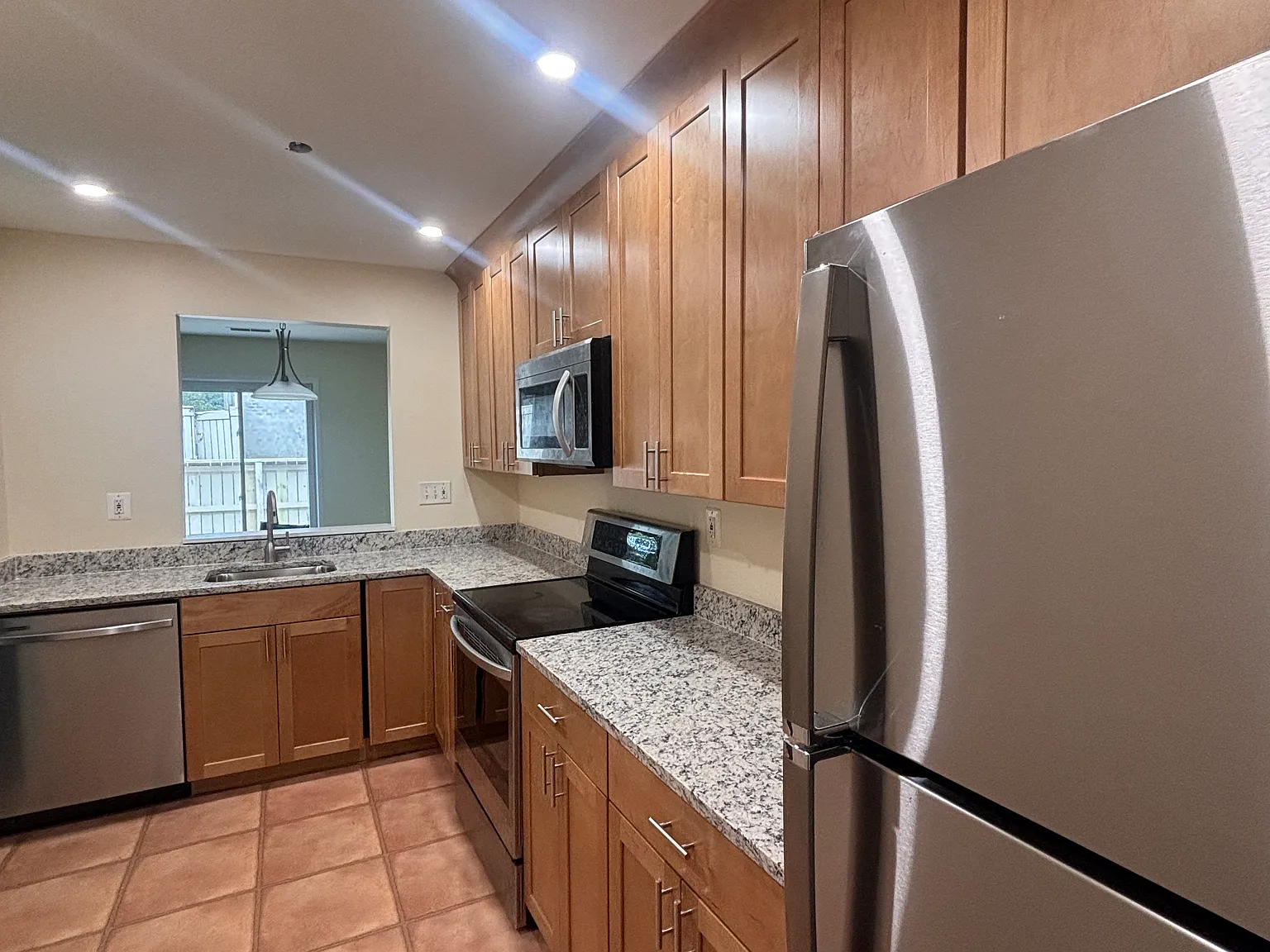3 bed, 1501 sqft, $2,300 — Photo 3