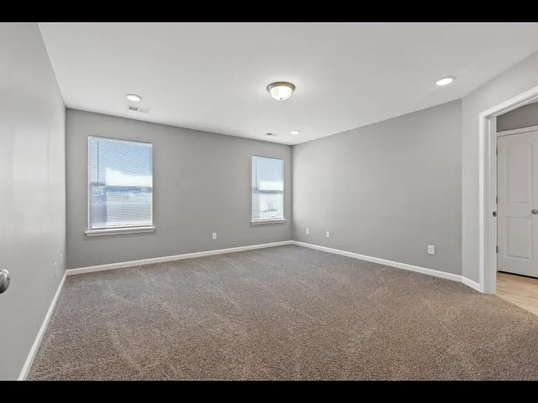 340 Pageant Dr — Photo 12